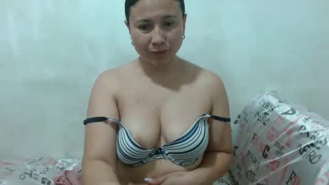 Snapshot of adrianatellez chatting on 13, 9, 2025 Adriana Tellez online show from 13, 9, 2025