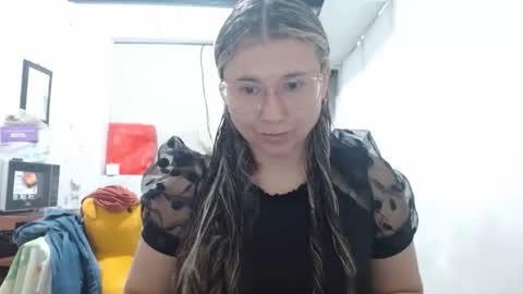 Adriana Tellez online show from 9, 1, 2026