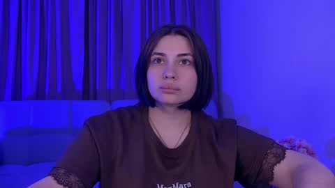 Snapshot of adrianatores chatting on 19, 5, 2026 AdrianaTores online show from 19, 5, 2026