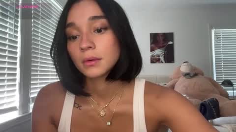 Snapshot of adriannarodriguez chatting on 9, 9, 2025 Adrianna  online show from 9, 9, 2025