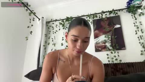 Snapshot of adriannarodriguez chatting on 30, 6, 2026 Adrianna online show from 30, 6, 2026