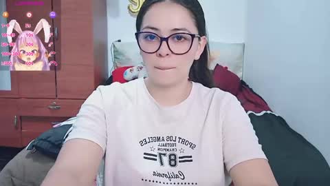 Snapshot of aeseelia chatting on 8, 6, 2026 lia online show from 8, 6, 2026