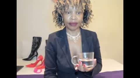 Snapshot of aficangagqueen chatting on 18, 5, 2026 AfricanSquirtQueen online show from 18, 5, 2026