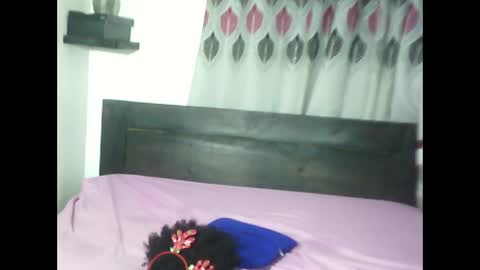 Snapshot of african_beauties chatting on 21, 12, 2025 Mia Friends online show from 21, 12, 2025