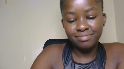 african_sluttygal online show from 16, 11, 2025