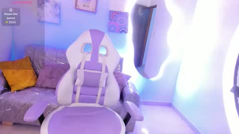 Snapshot of afrodita_rouss chatting on 18, 3, 2026 afrodita_rouss online show from 18, 3, 2026