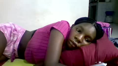 Snapshot of afronubians_ chatting on 31, 1, 2025 pink and josphen online show from 31, 1, 2025