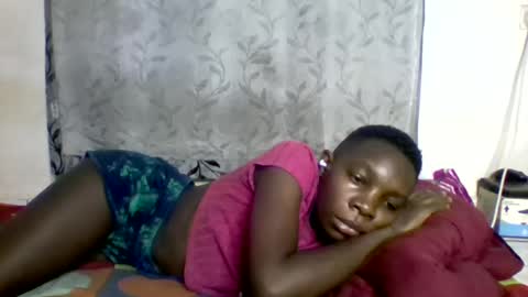 Snapshot of afronubians_ chatting on 5, 3, 2025 pink and josphen online show from 5, 3, 2025