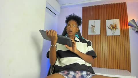 Snapshot of afrowayuu chatting on 20, 5, 2026 afrowayuu online show from 20, 5, 2026