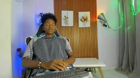 Snapshot of afrowayuu chatting on 22, 5, 2026 afrowayuu online show from 22, 5, 2026