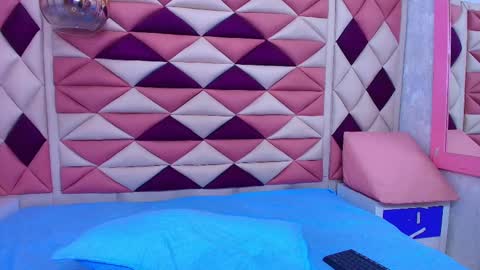 Ana online show from 4, 10, 2025