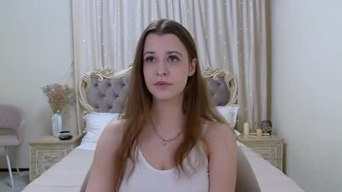 Agata Aisitt online show from 3, 2, 2025