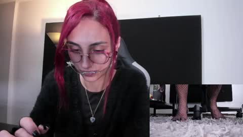 Agata Collinss online show from 30, 3, 2026