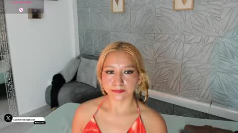Snapshot of agatadelphine_mr chatting on 2, 6, 2026 Agatadelphine online show from 2, 6, 2026