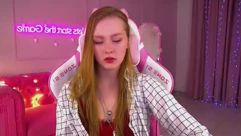 AgataFoxley online show from 1, 12, 2025