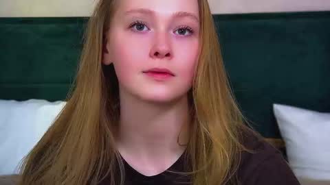 AgataFoxley online show from 11, 3, 2026