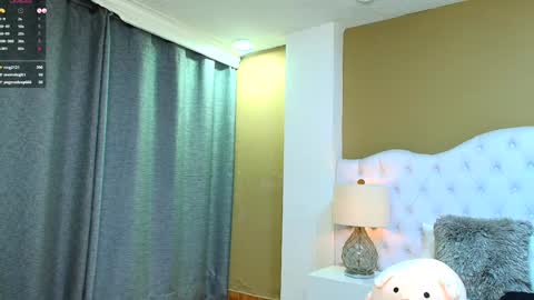 Snapshot of agatha_lenon chatting on 18, 12, 2024 Agatha online show from 18, 12, 2024