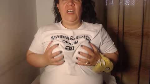 Snapshot of agathaaaa chatting on 5, 5, 2026 online show from 5, 5, 2026