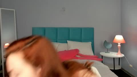 Agnia White online show from 23, 11, 2025