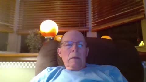 Snapshot of aguynrkfrd chatting on 8, 10, 2025 aguynrkfrd online show from 8, 10, 2025