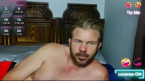 Snapshot of ahardman10 chatting on 2, 6, 2026 Blue Eyed Handsome Man online show from 2, 6, 2026