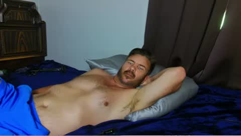 Snapshot of ahardman10 chatting on 1, 7, 2026 Blue Eyed Handsome Man online show from 1, 7, 2026