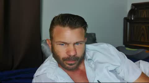 Snapshot of ahardman10 chatting on 8, 7, 2026 Blue Eyed Handsome Man online show from 8, 7, 2026