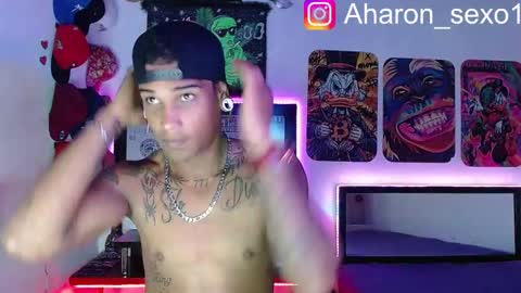 Aharon  Zamora online show from 8, 3, 2025