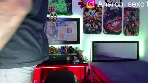 Aharon  Zamora online show from 9, 3, 2025