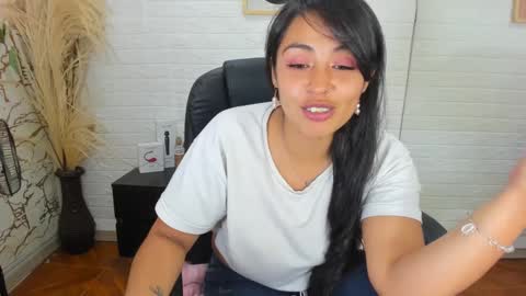 Snapshot of ahisha09 chatting on 13, 2, 2025 Ahisha online show from 13, 2, 2025