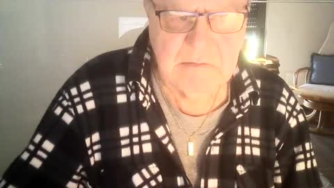 Snapshot of ahmole chatting on 18, 12, 2024 Ole online show from 18, 12, 2024