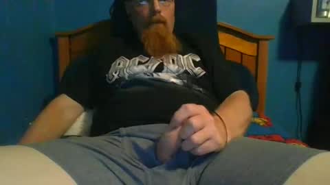 Snapshot of ahrnycumtoy chatting on 1, 7, 2026 hrnycummer online show from 1, 7, 2026