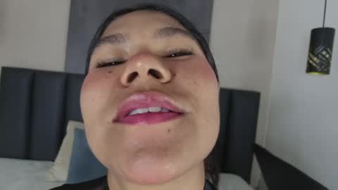AHSLY online show from 26, 4, 2026