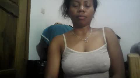 Aicha boobs online show from 17, 11, 2025