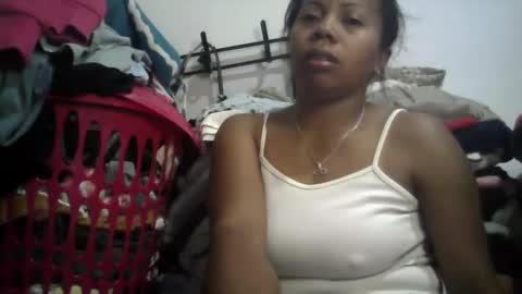 Aicha boobs online show from 23, 4, 2026