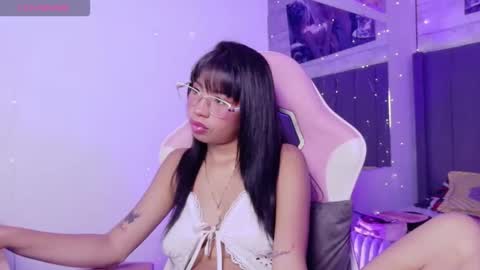 Snapshot of aida_princess chatting on 4, 6, 2026 Aida online show from 4, 6, 2026