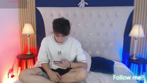 Snapshot of aiden_rivers_ chatting on 8, 5, 2026 Aiden online show from 8, 5, 2026