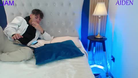 Snapshot of aiden_rivers_ chatting on 14, 5, 2026 Aiden online show from 14, 5, 2026