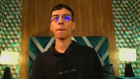 Snapshot of aiden_royce chatting on 27, 10, 2025 aiden_royce online show from 27, 10, 2025