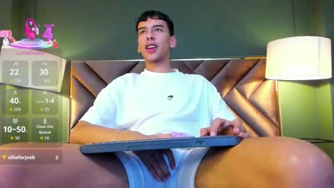 Snapshot of aiden_royce chatting on 26, 11, 2025 aiden_royce online show from 26, 11, 2025