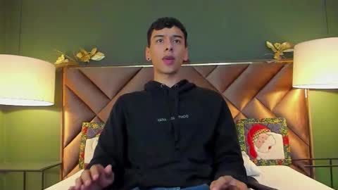 Snapshot of aiden_royce chatting on 30, 11, 2025 aiden_royce online show from 30, 11, 2025