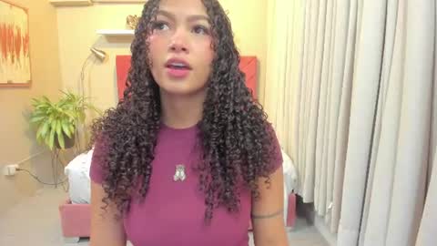 Snapshot of ailann_ chatting on 29, 6, 2026 Alisson online show from 29, 6, 2026