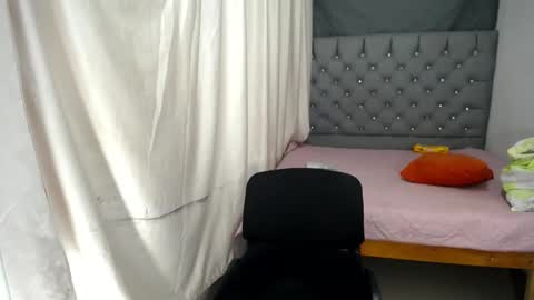 Snapshot of ailyn_rosendo chatting on 24, 1, 2025 ailyn_rosendo online show from 24, 1, 2025