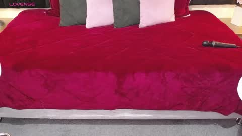 Ailyn rouss online show from 2, 2, 2026