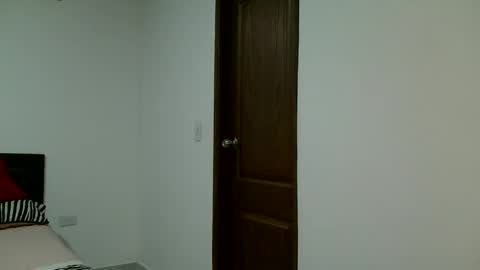 Snapshot of aine_ileana chatting on 14, 9, 2025 J online show from 14, 9, 2025