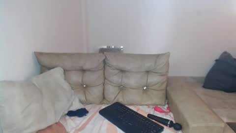 Snapshot of aingealkajsa chatting on 6, 5, 2026 aingeal online show from 6, 5, 2026
