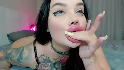 Snapshot of aira_vi chatting on 9, 7, 2026 Aira online show from 9, 7, 2026