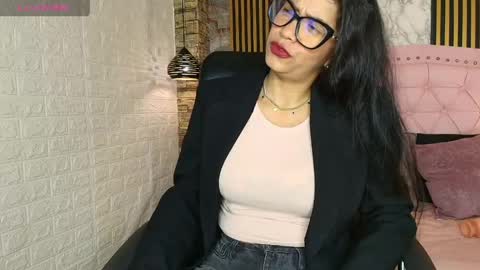 aisha__cambell online show from 20, 4, 2026