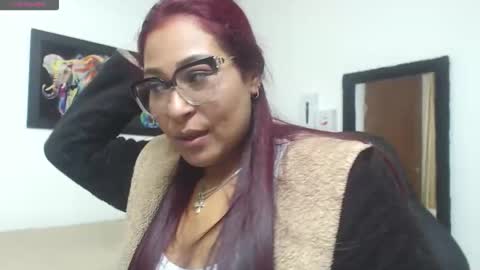 Snapshot of aisha_french chatting on 25, 5, 2026 aisha_french online show from 25, 5, 2026