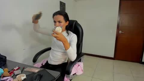 Snapshot of aisha_hotts777 chatting on 19, 2, 2026 Aisha online show from 19, 2, 2026